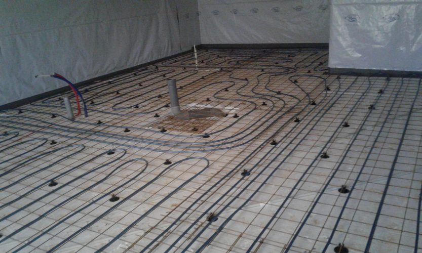 Vesikiertoinen lattialämmitys valuun